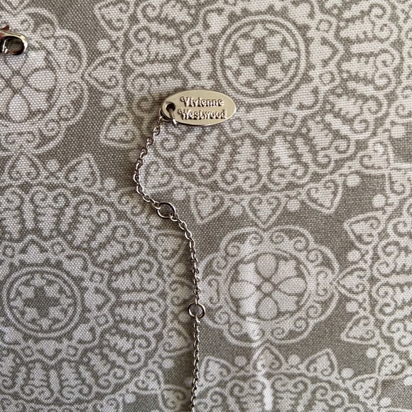 Vivienne Westwood Necklace - Picture 2 of 2